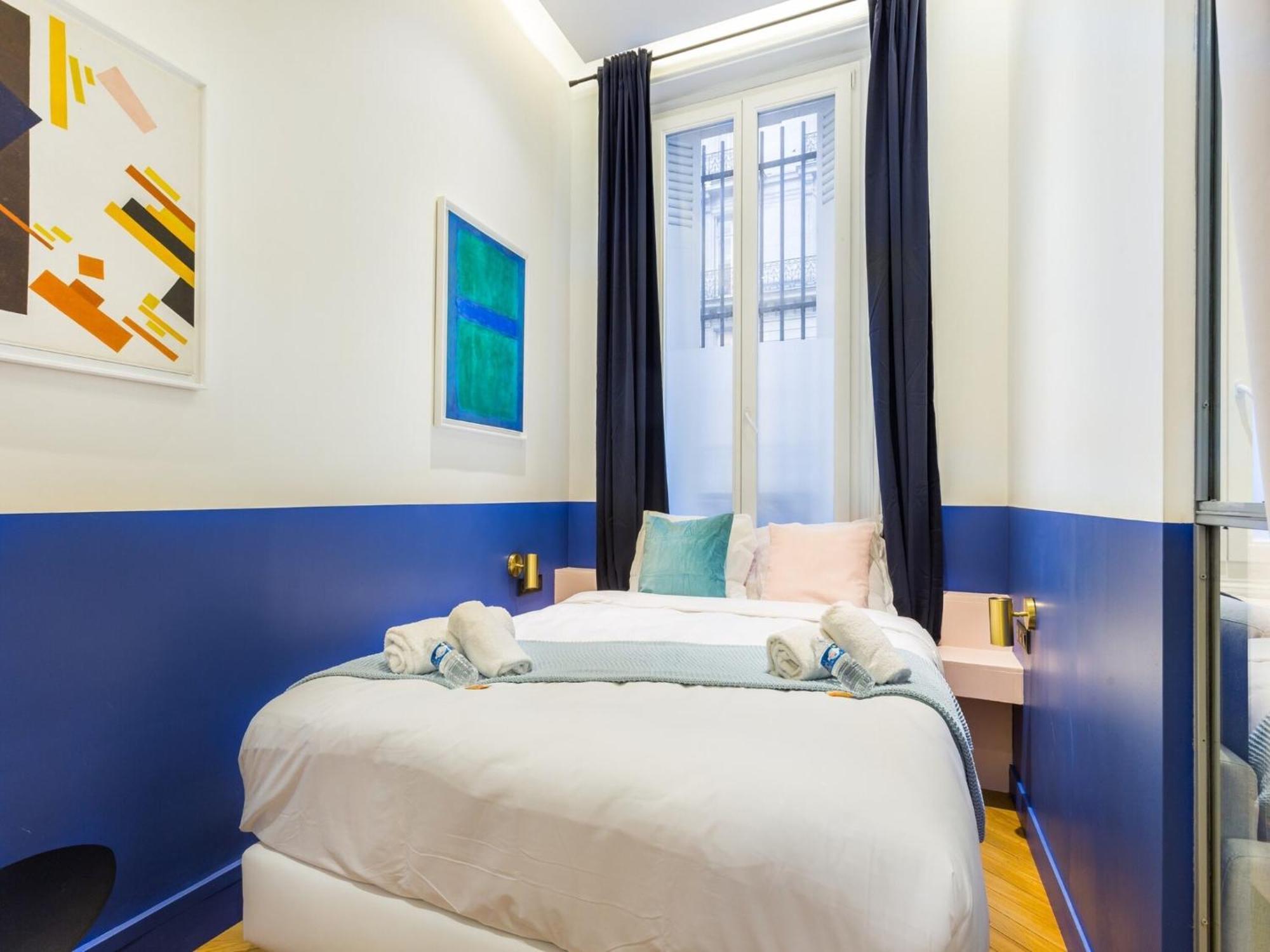 Moderne - 1br 4p - Ac - Champs-elysees *