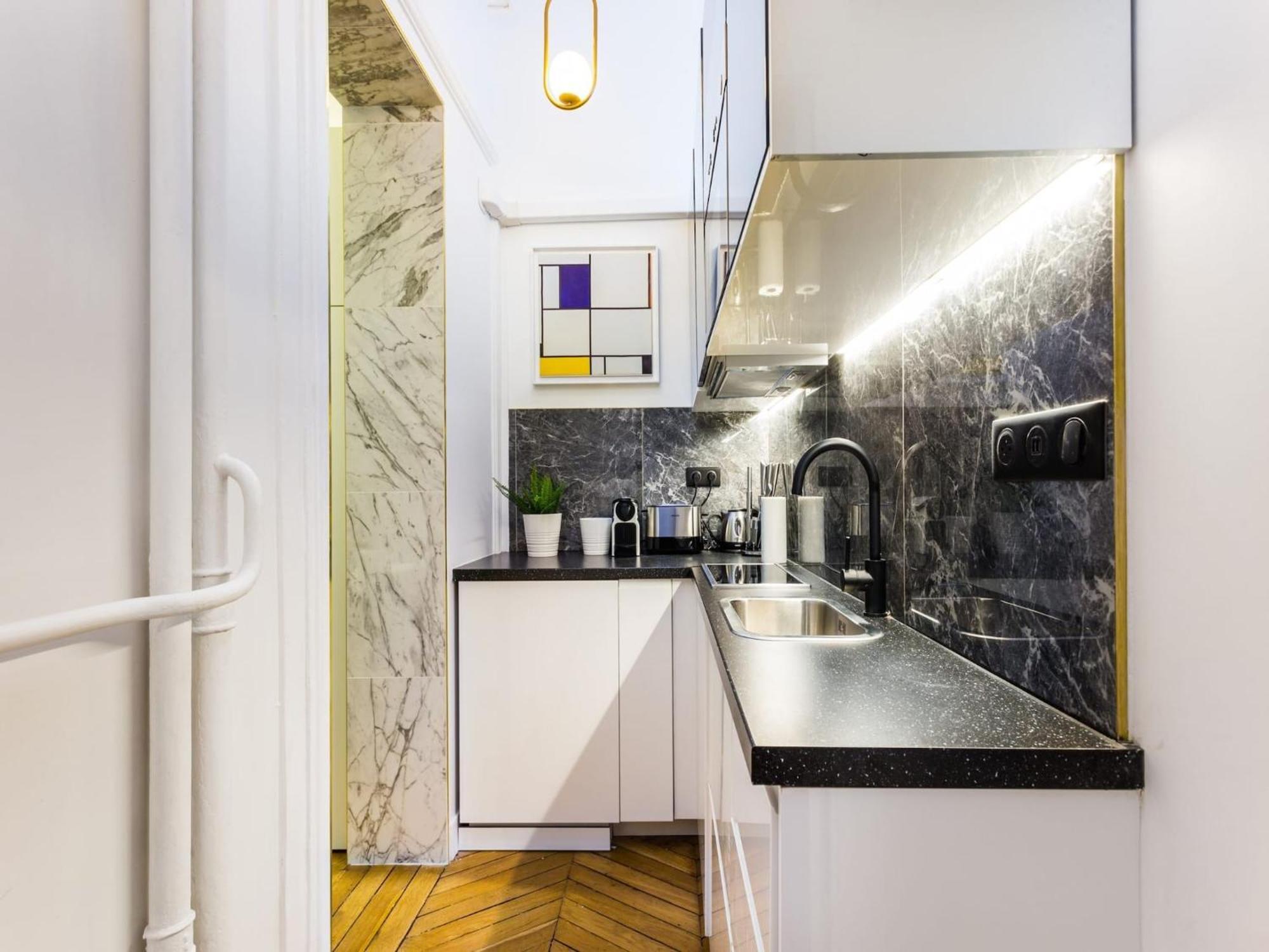 Moderne - 1br 4p - Ac - Champs-elysees * Parijs